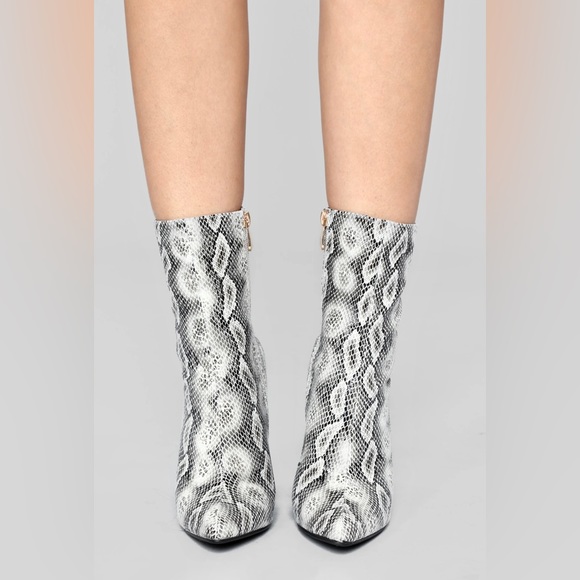 Fashion Nova Boots Midnight Lover Boot - Snake size 7 - Picture 7 of 9